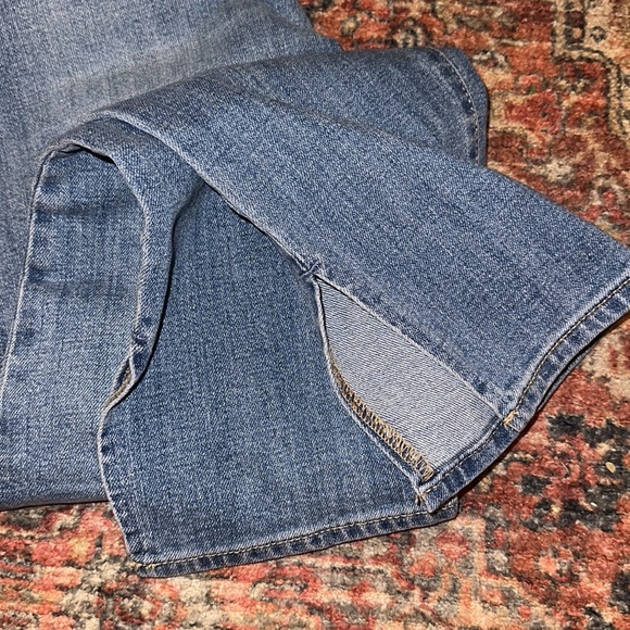 Old navy straight jean with ankle slit - Picture 2 of 3